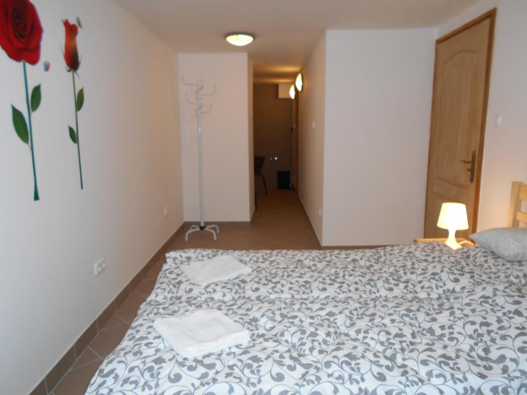 Apartman Vorosmarty Apartment Budapest Luaran gambar