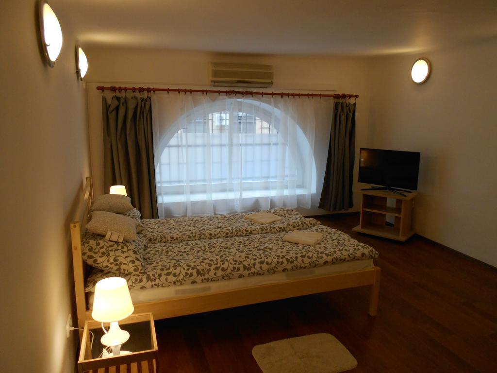 Apartman Vorosmarty Apartment Budapest Luaran gambar